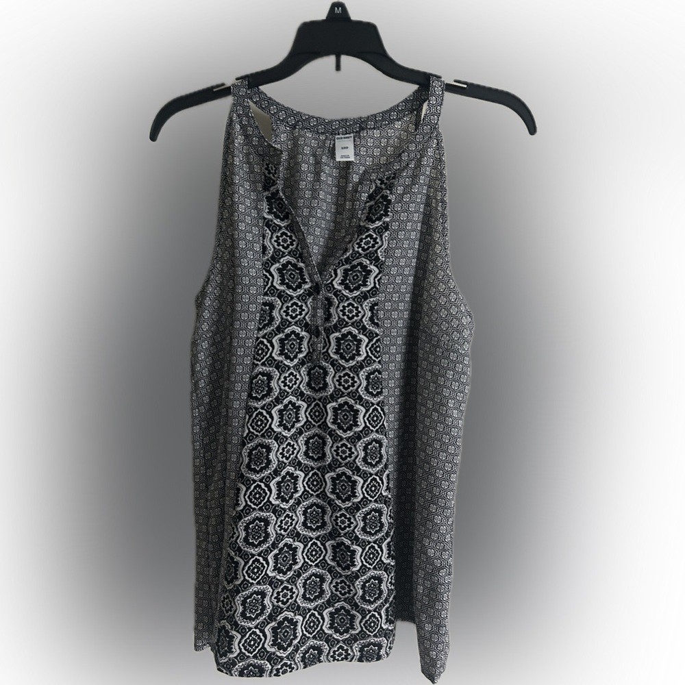 Old Navy Split Neck Tank Top S